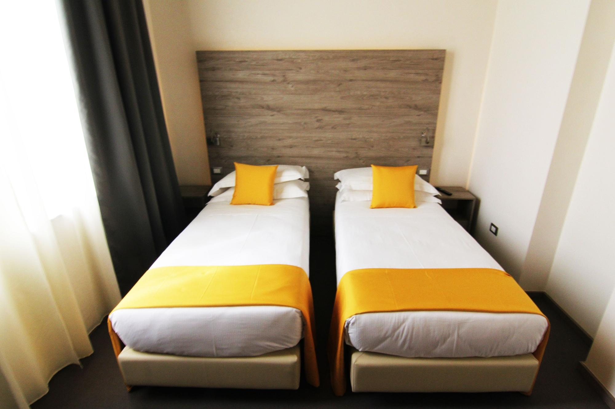 Sole Hotel Verona Esterno foto